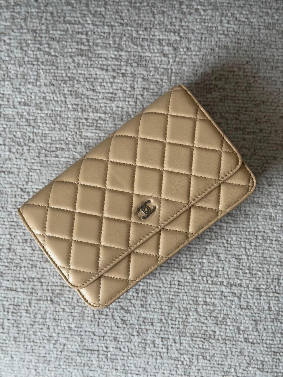 Wallets & card holders