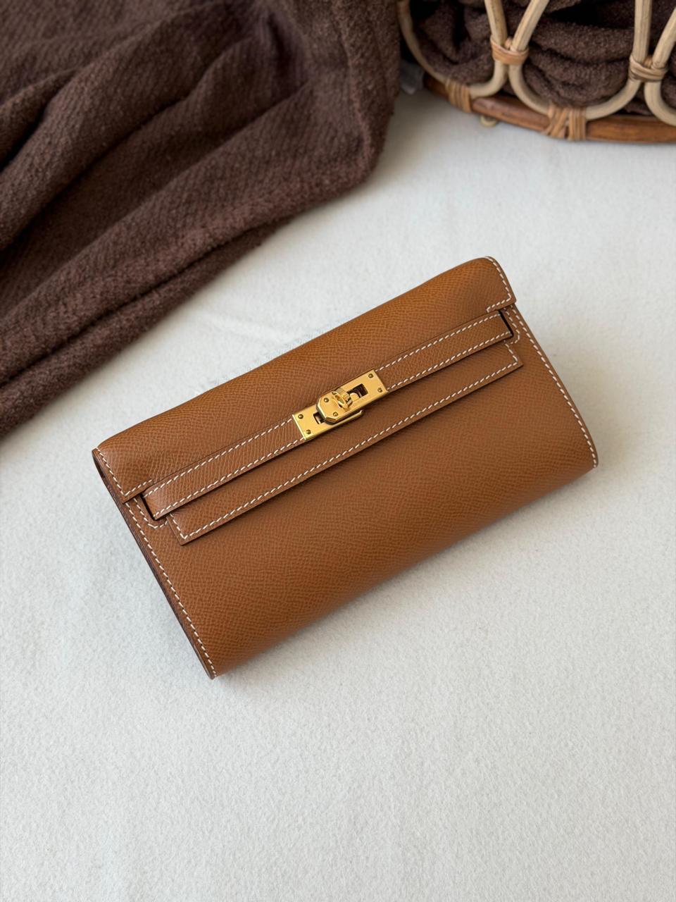 Wallets & card holders