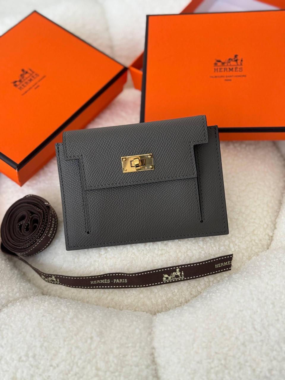 Wallets & card holders