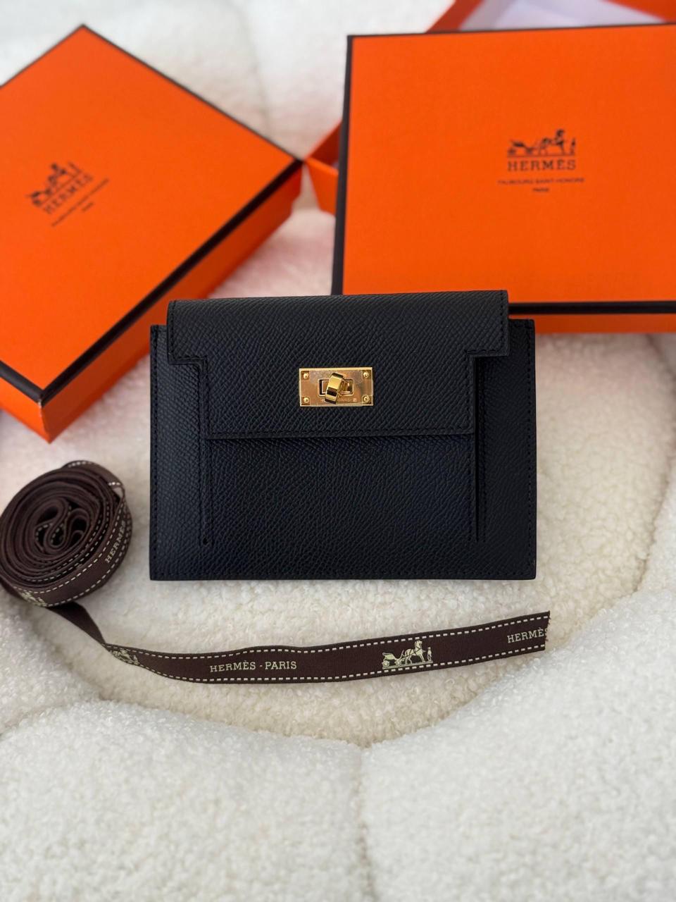 Wallets & card holders