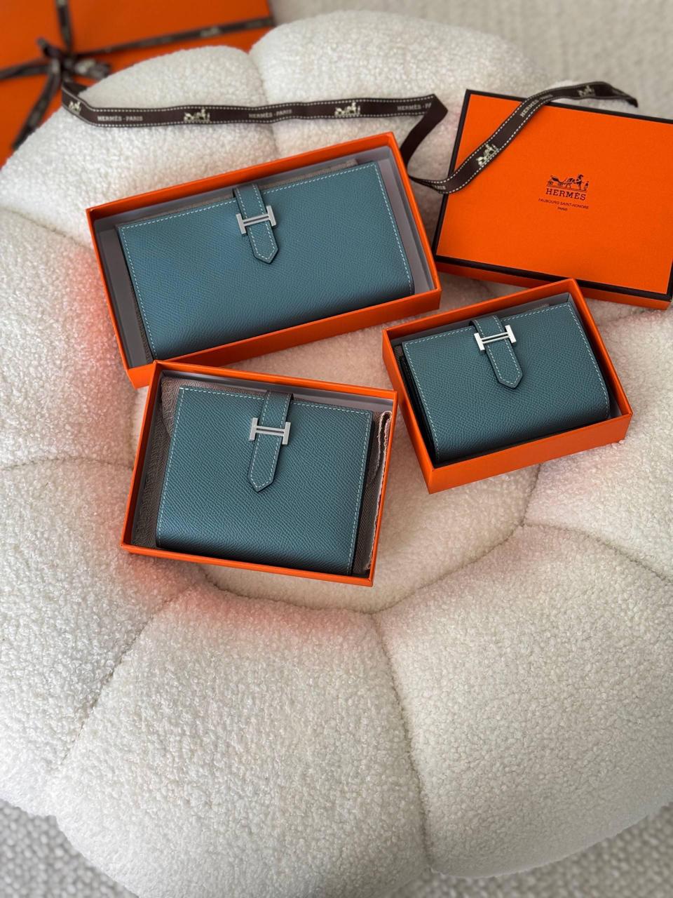 Wallets & card holders
