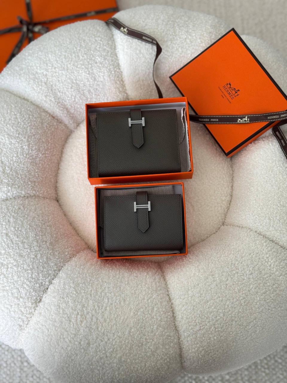 Wallets & card holders