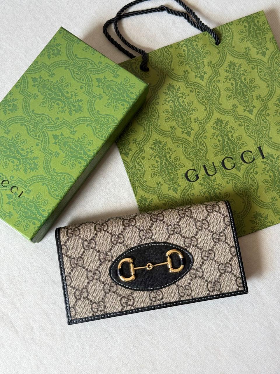 Wallets & card holders