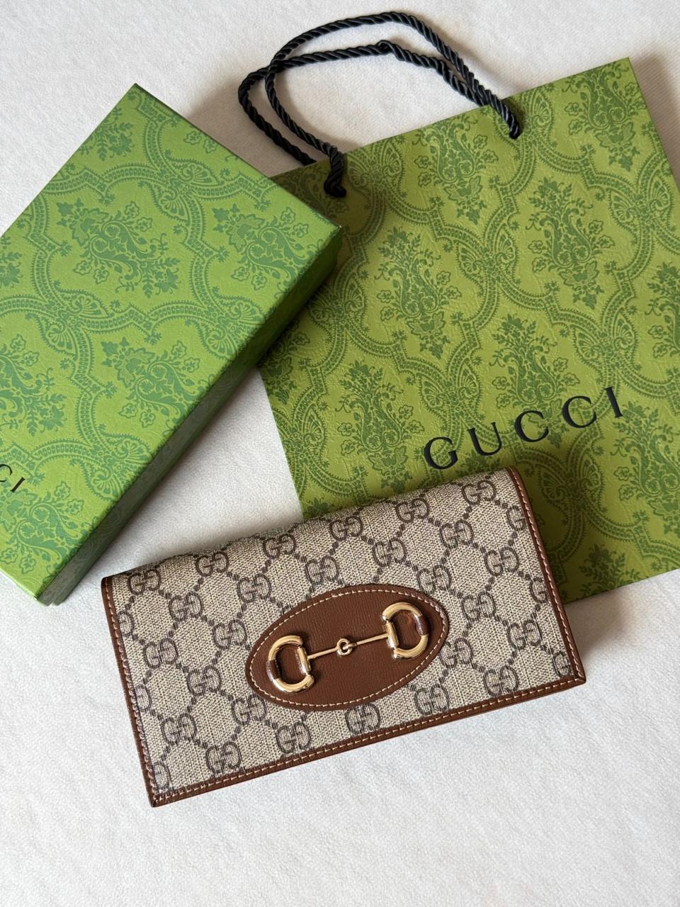 Wallets & card holders
