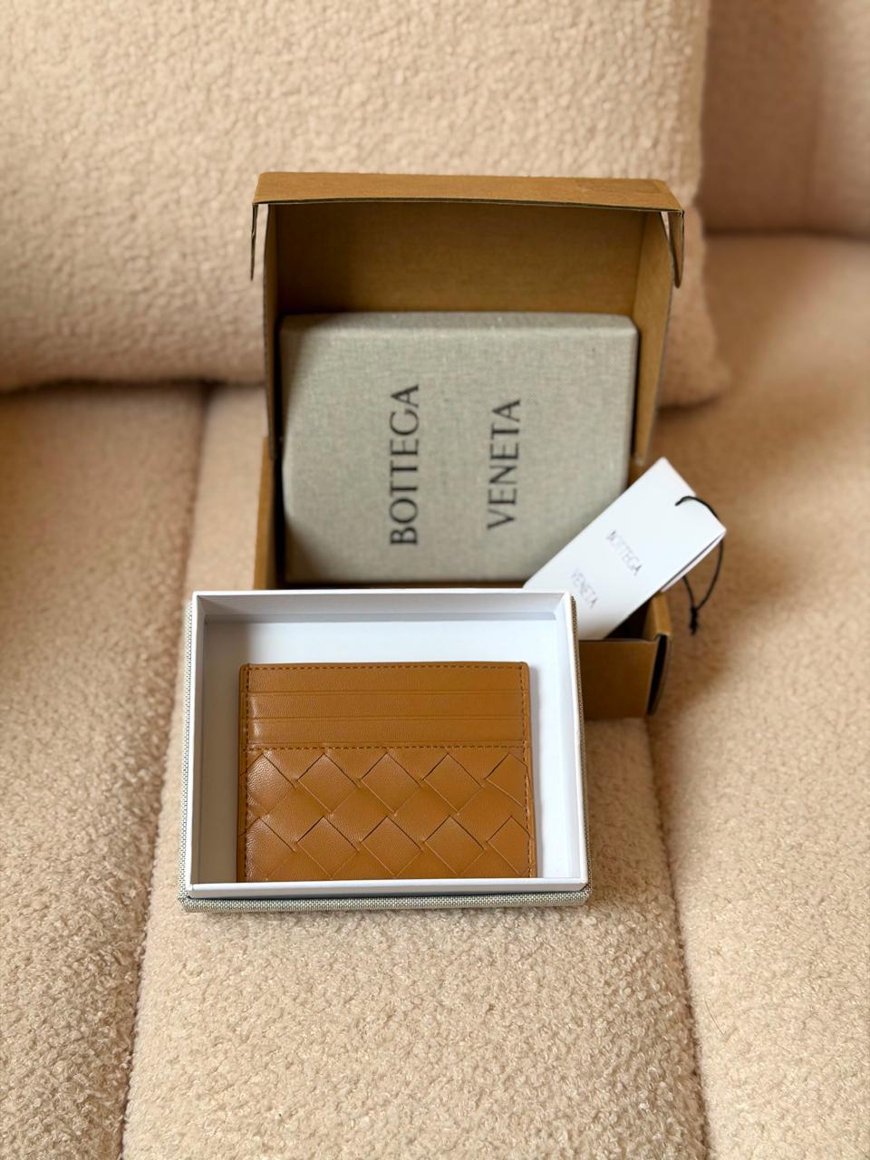 Wallets & card holders