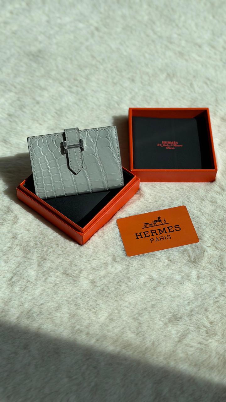 Wallets & card holders