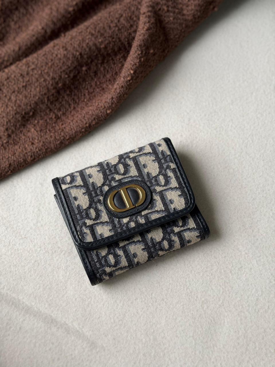 Wallets & card holders