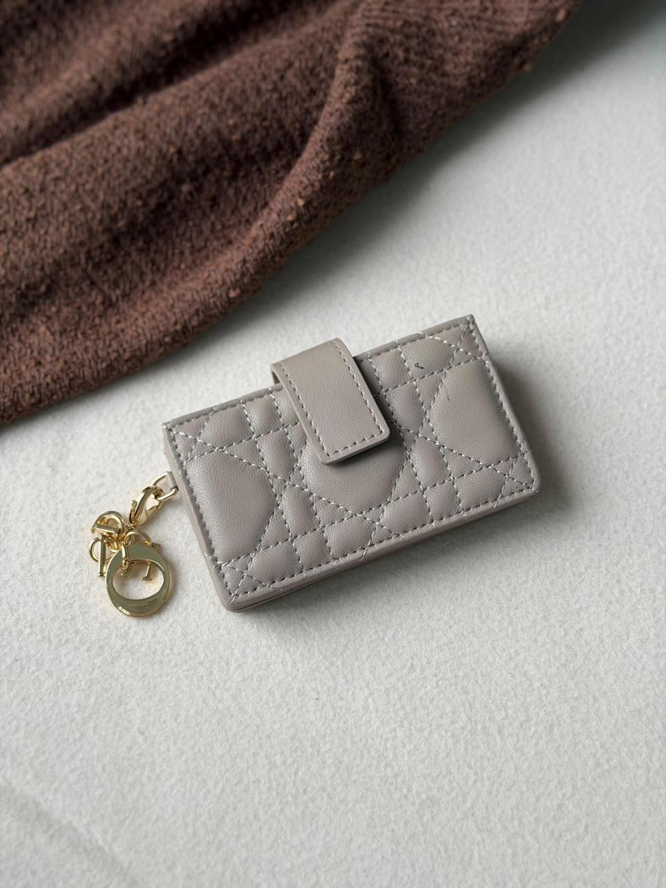 Wallets & card holders