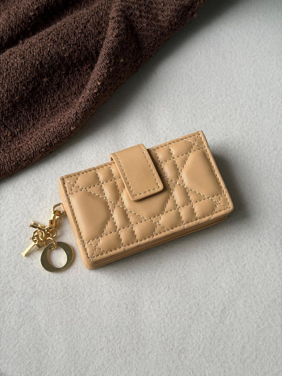 Wallets & card holders
