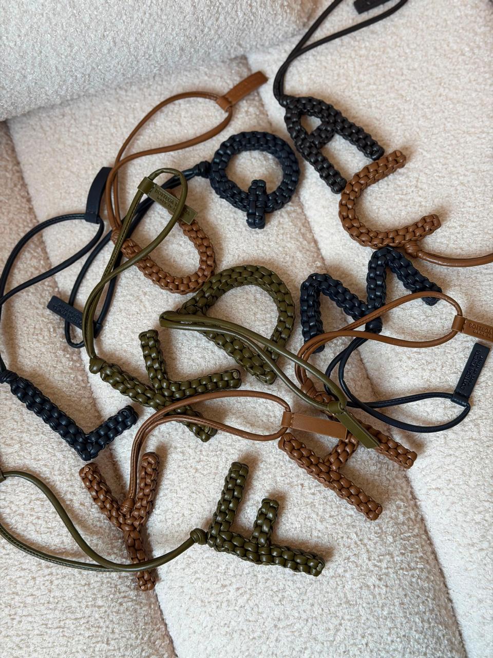 Ladies bo**ega bags