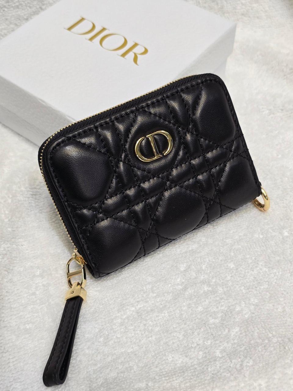 Wallets & card holders