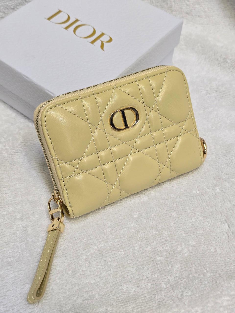Wallets & card holders