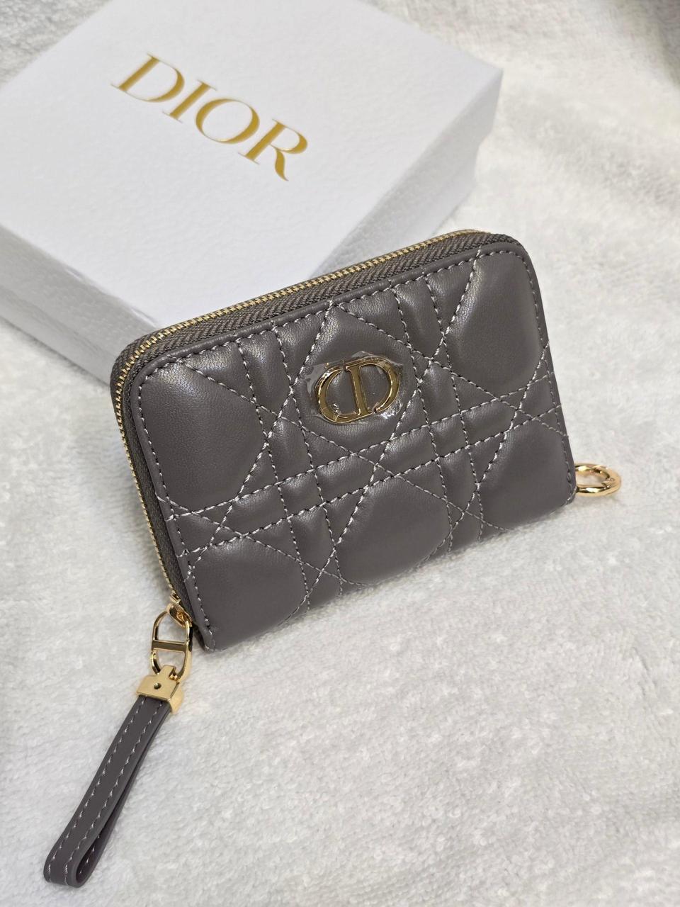 Wallets & card holders