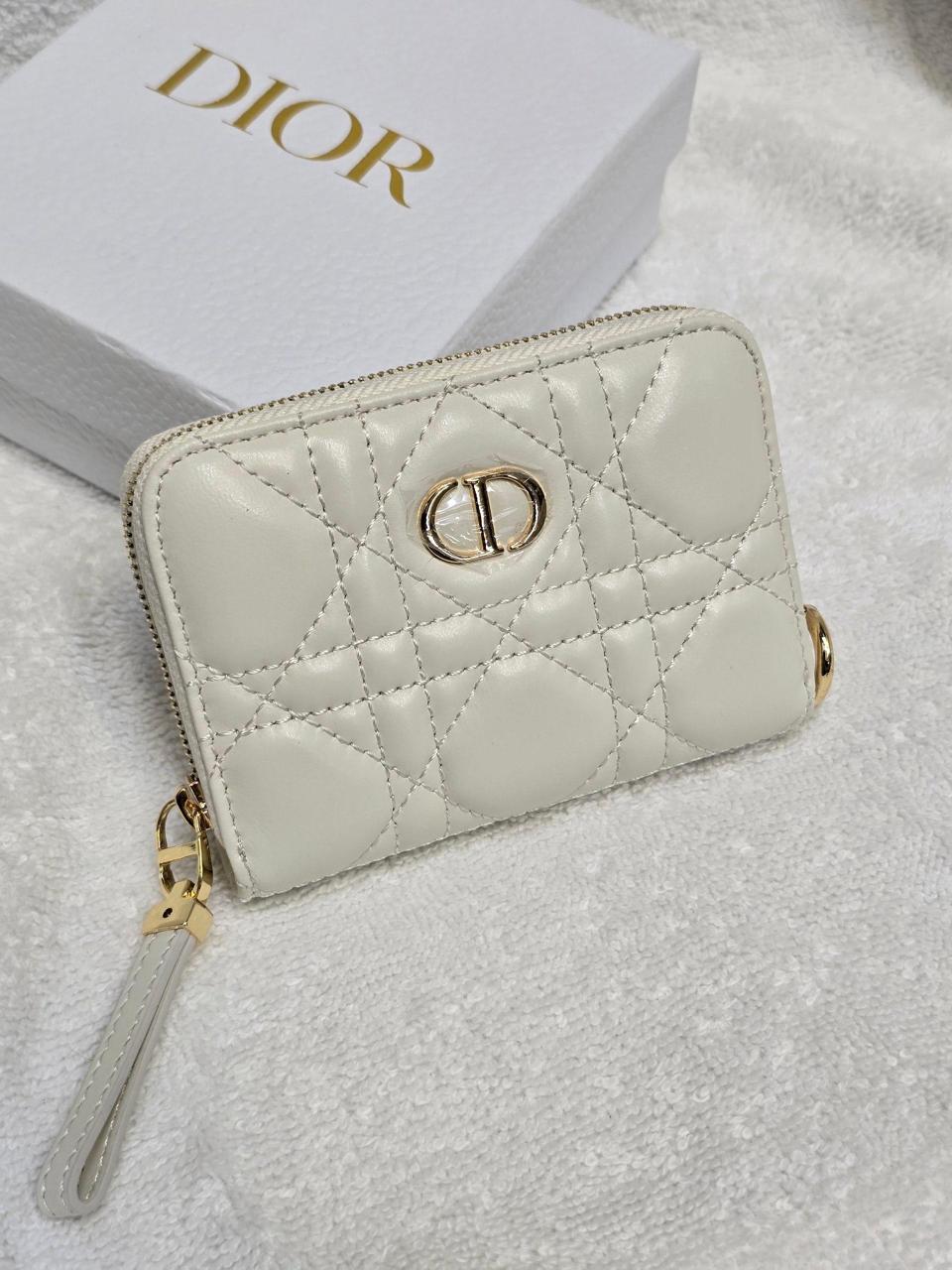 Wallets & card holders