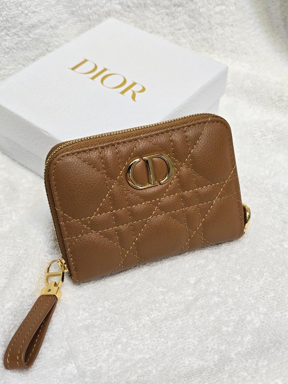 Wallets & card holders