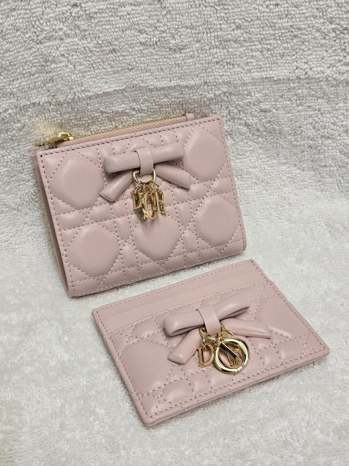 Wallets & card holders
