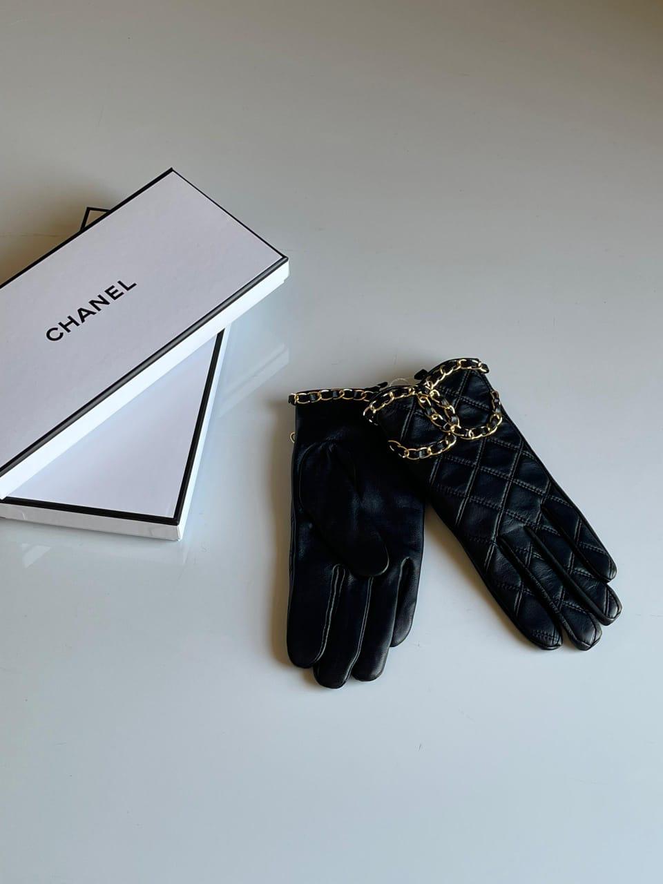 Ladies leggings & gloves