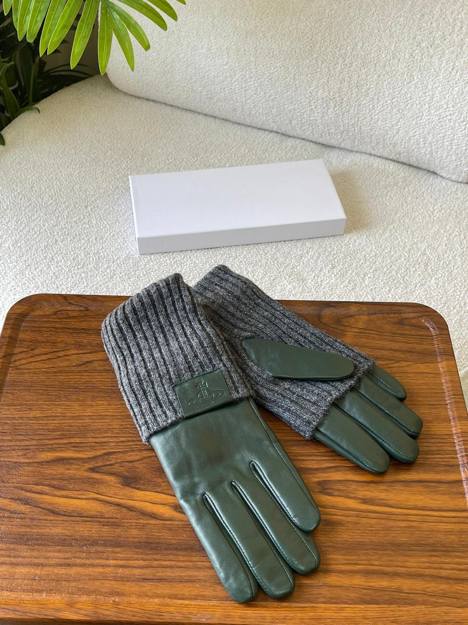 Ladies leggings & gloves
