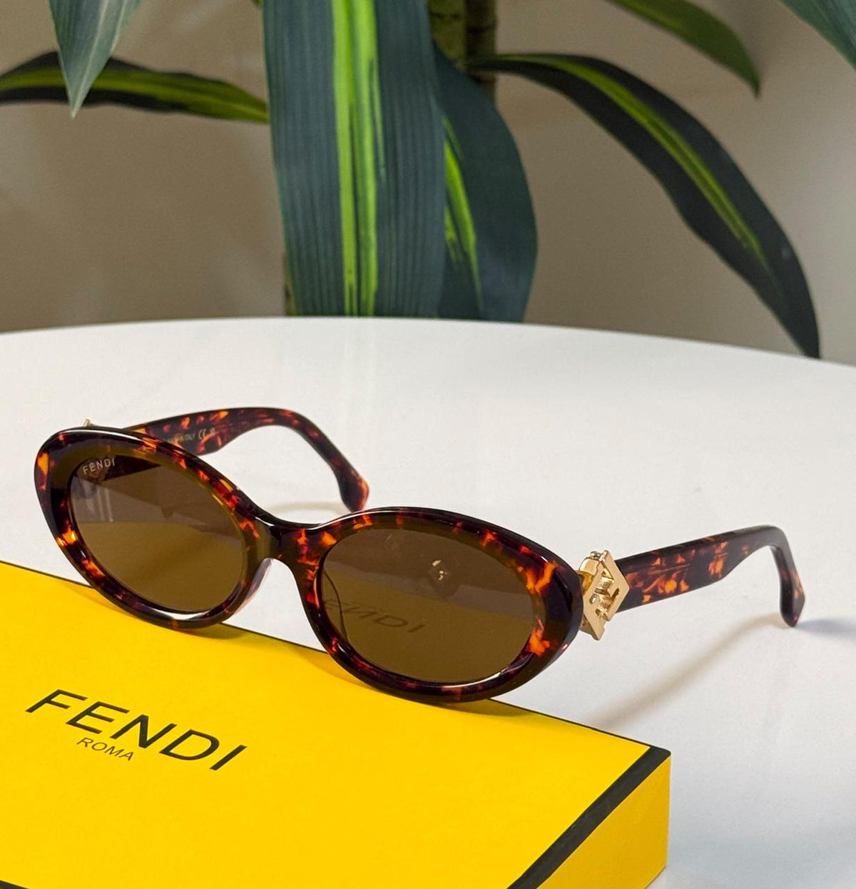 Ladies sunglasses
