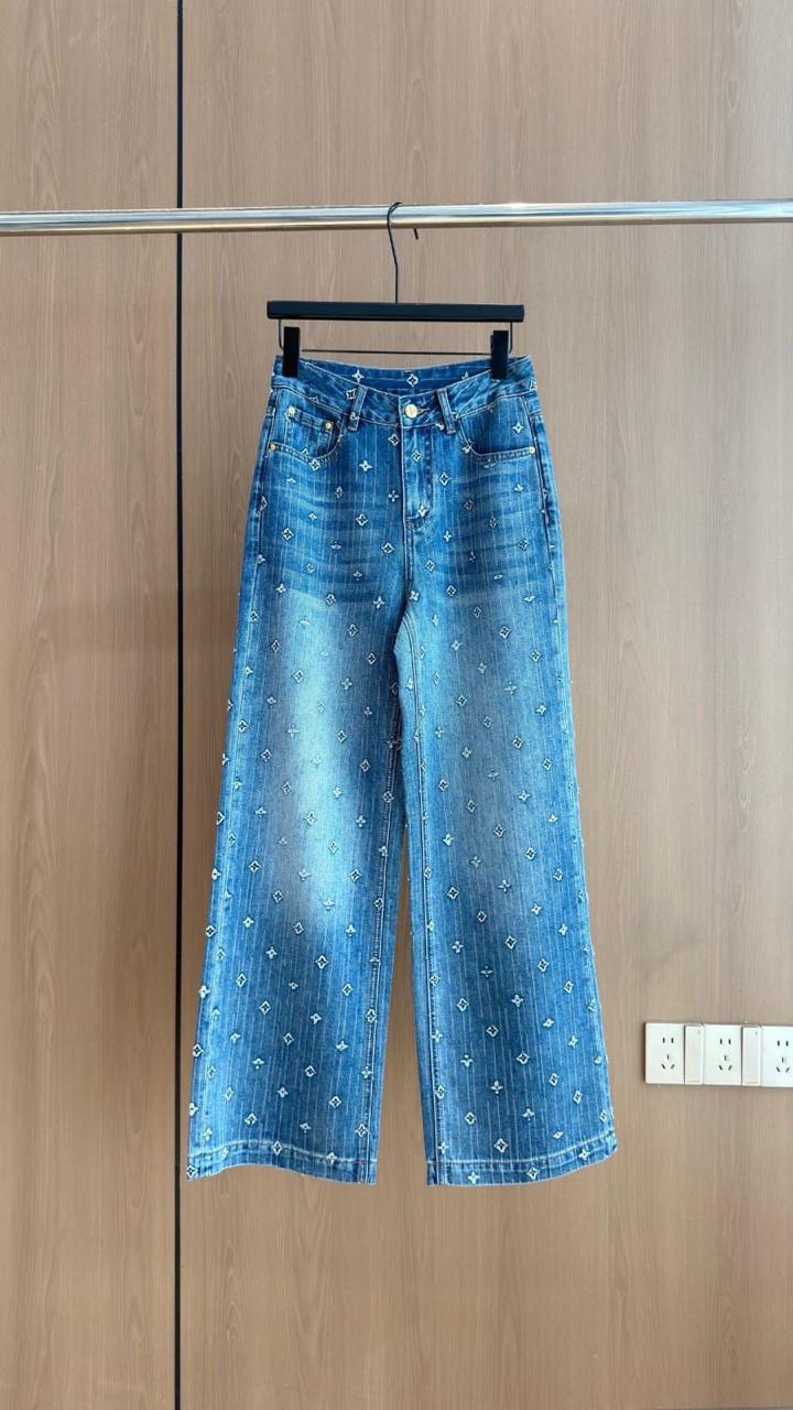 Ladies pants & shorts