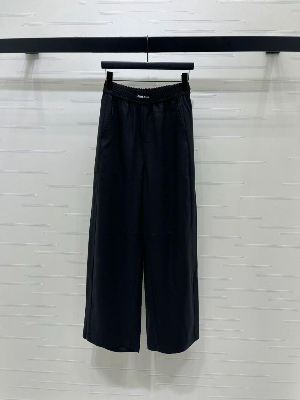 Ladies pants & shorts
