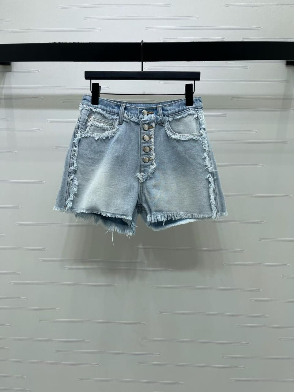Ladies pants & shorts
