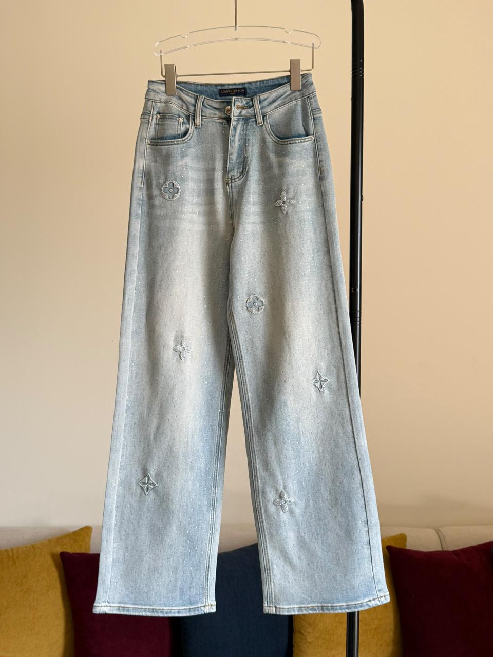 Ladies pants & shorts