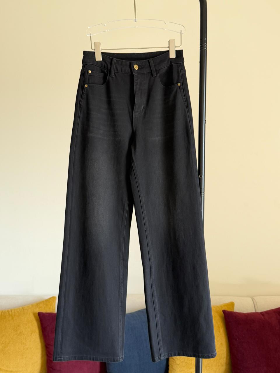 Ladies pants & shorts