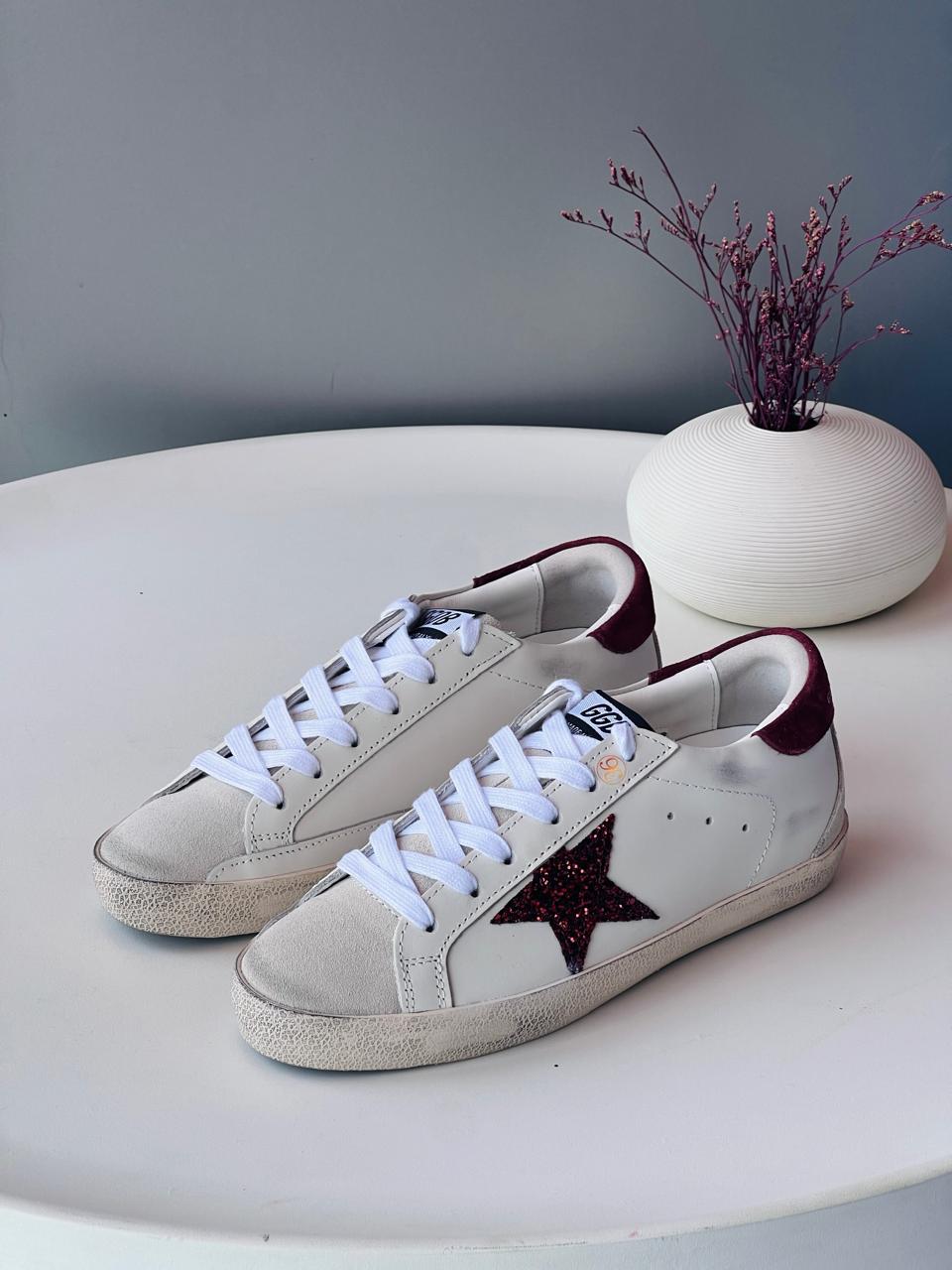 Ladies sneakers