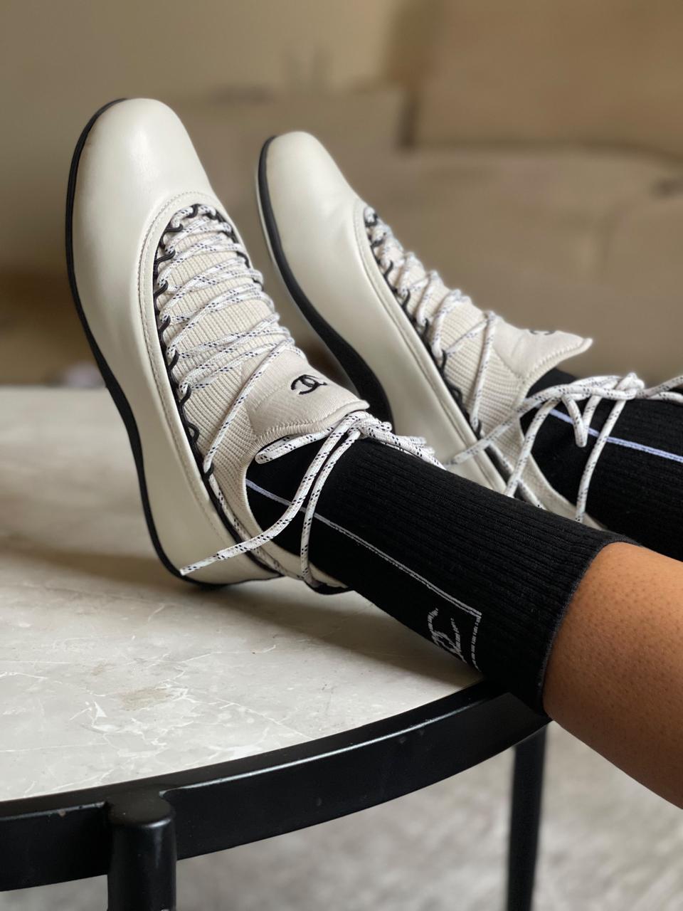 Ladies sneakers