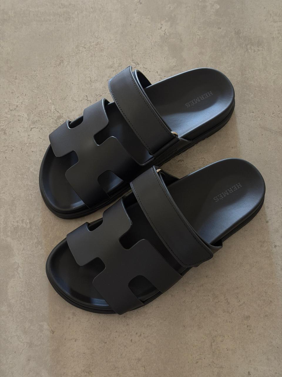 Ladies flats