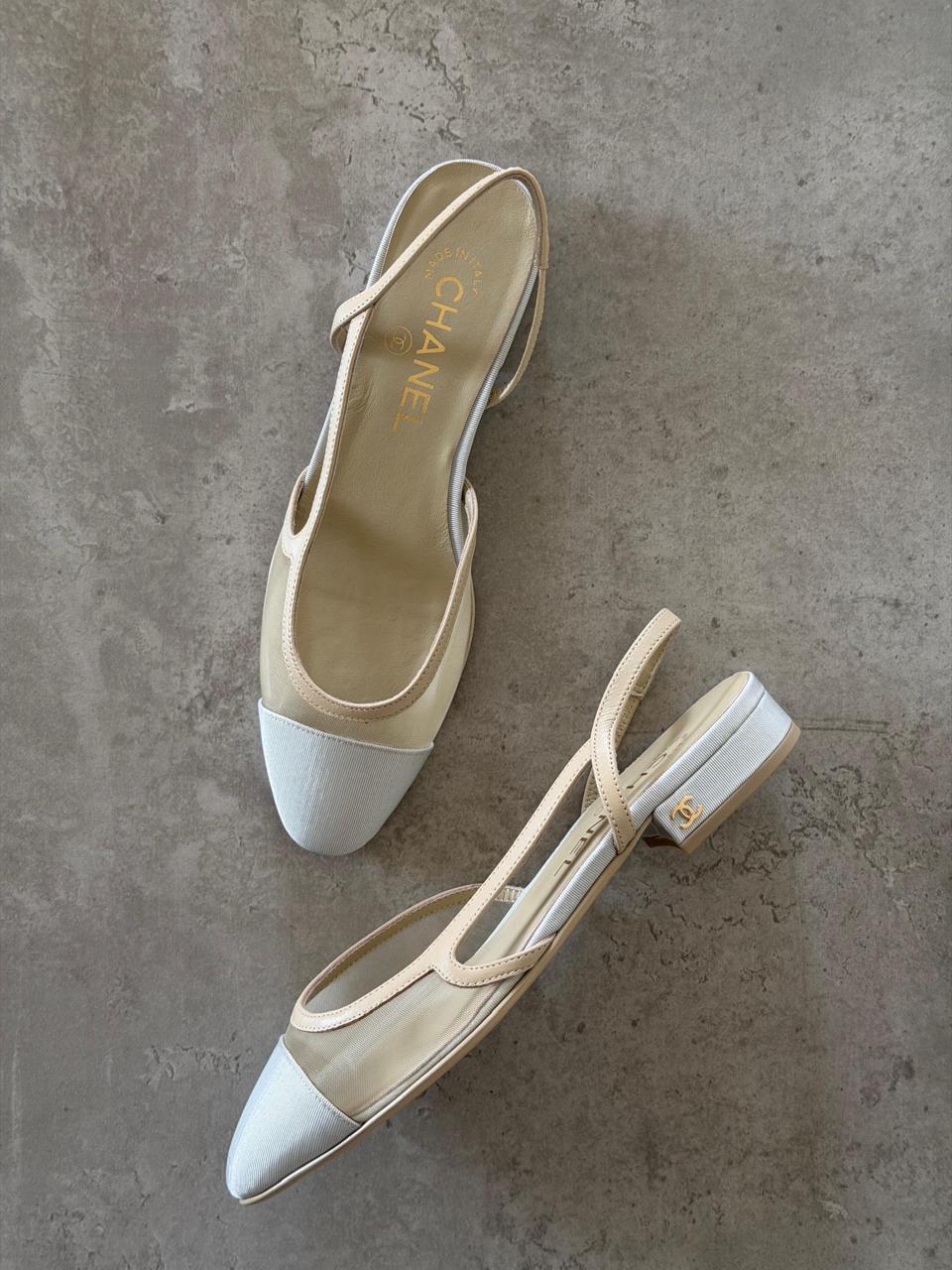 Ladies flats