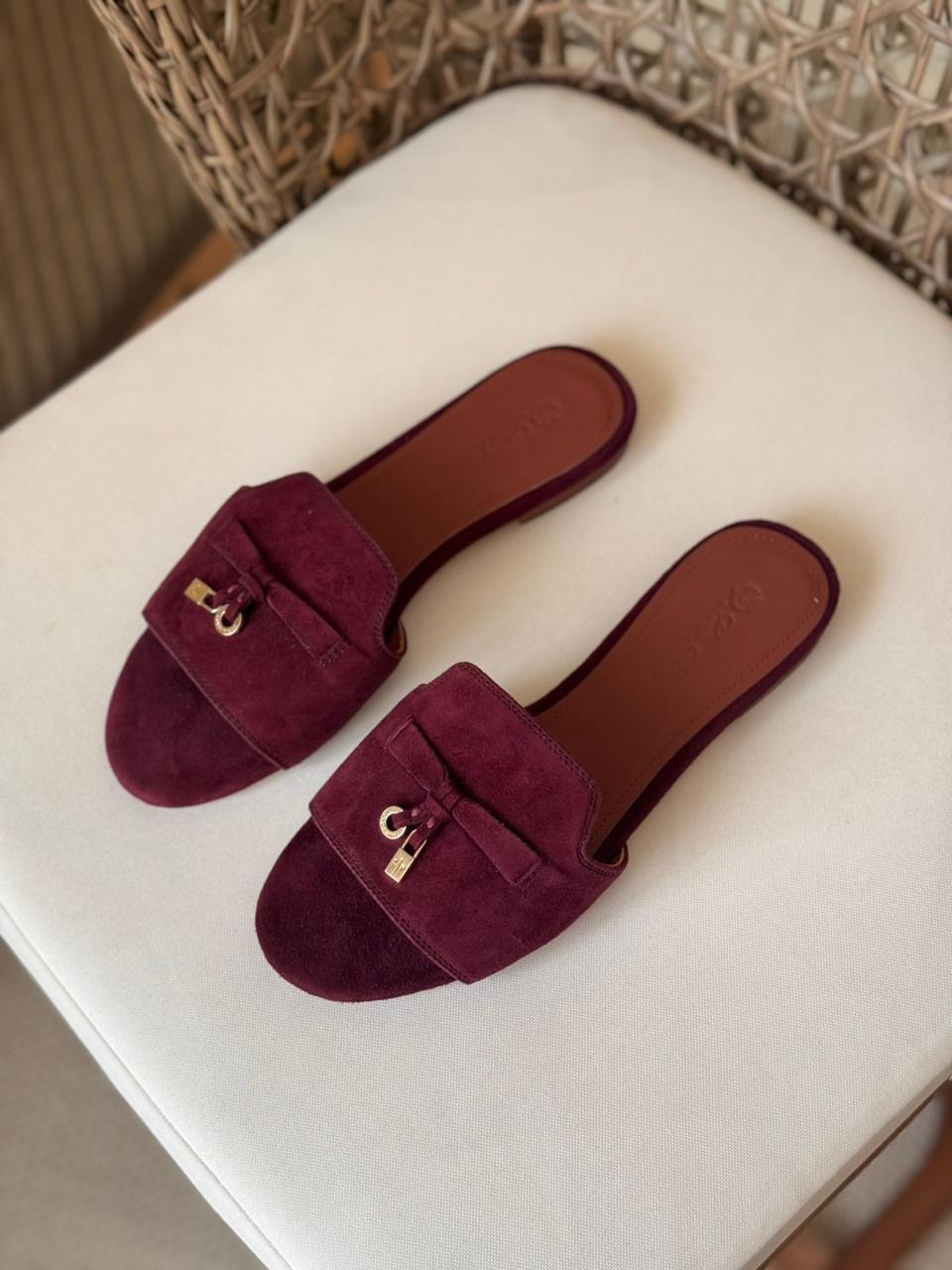 Ladies flats