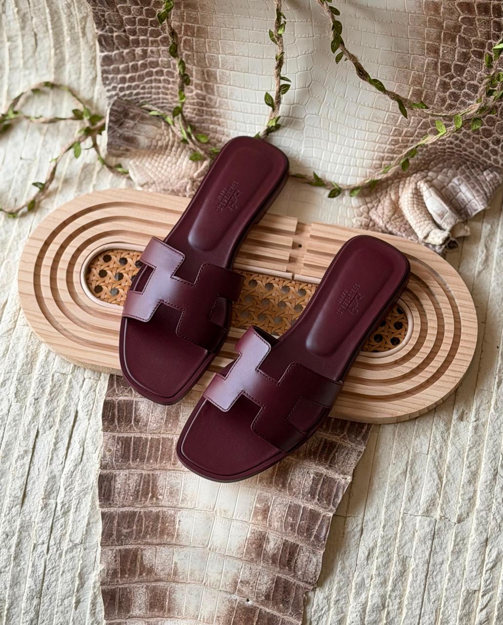 Ladies flats