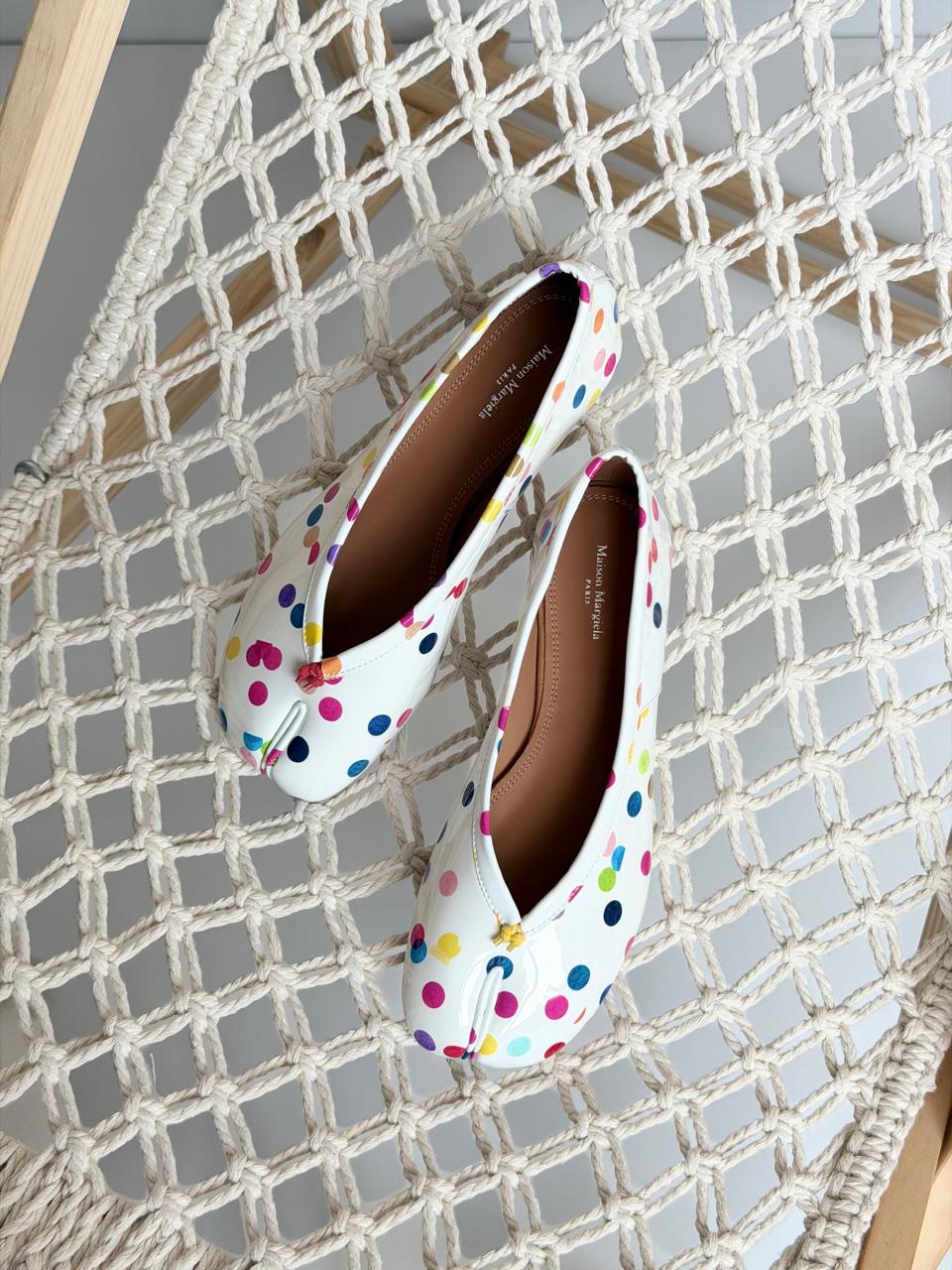 Ladies shoes