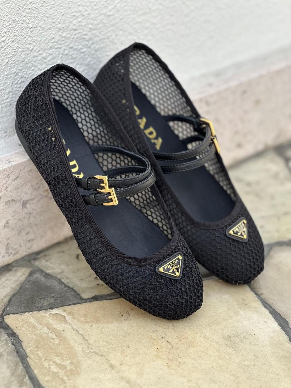 Ladies shoes
