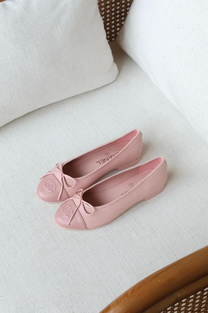 Ladies shoes