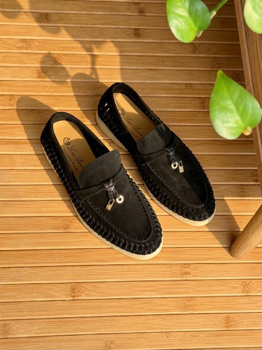 Ladies shoes