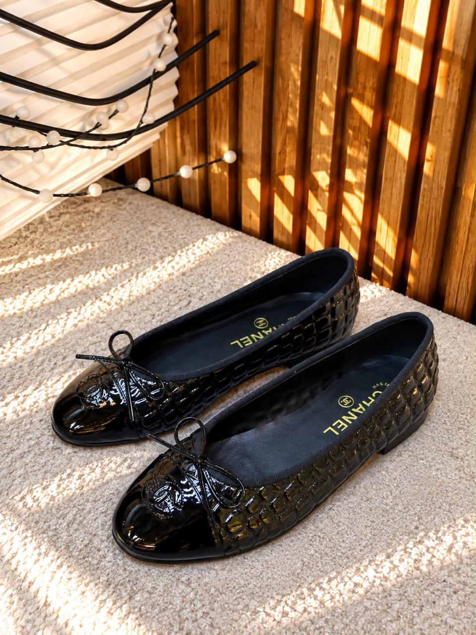 Ladies shoes