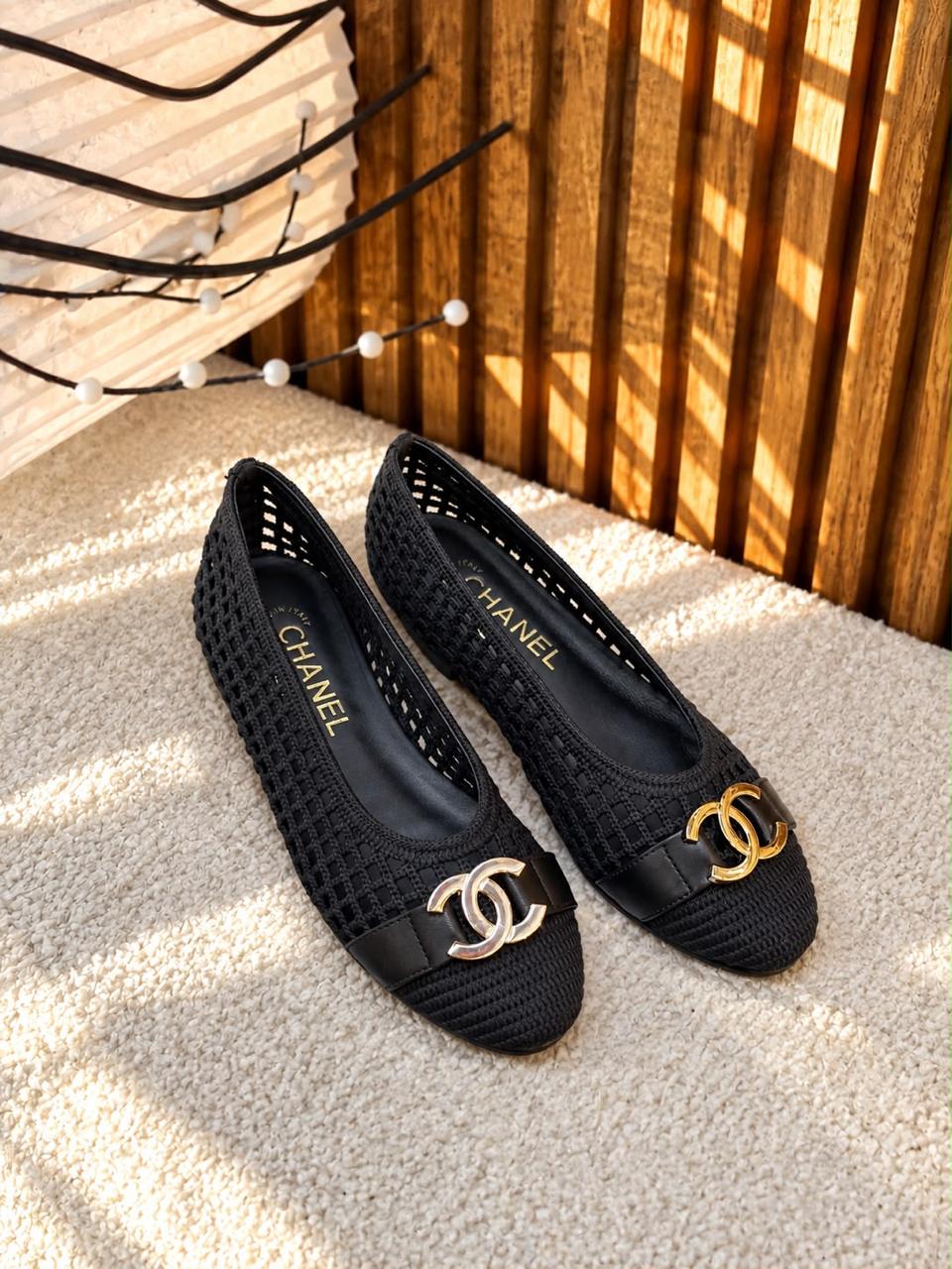 Ladies shoes