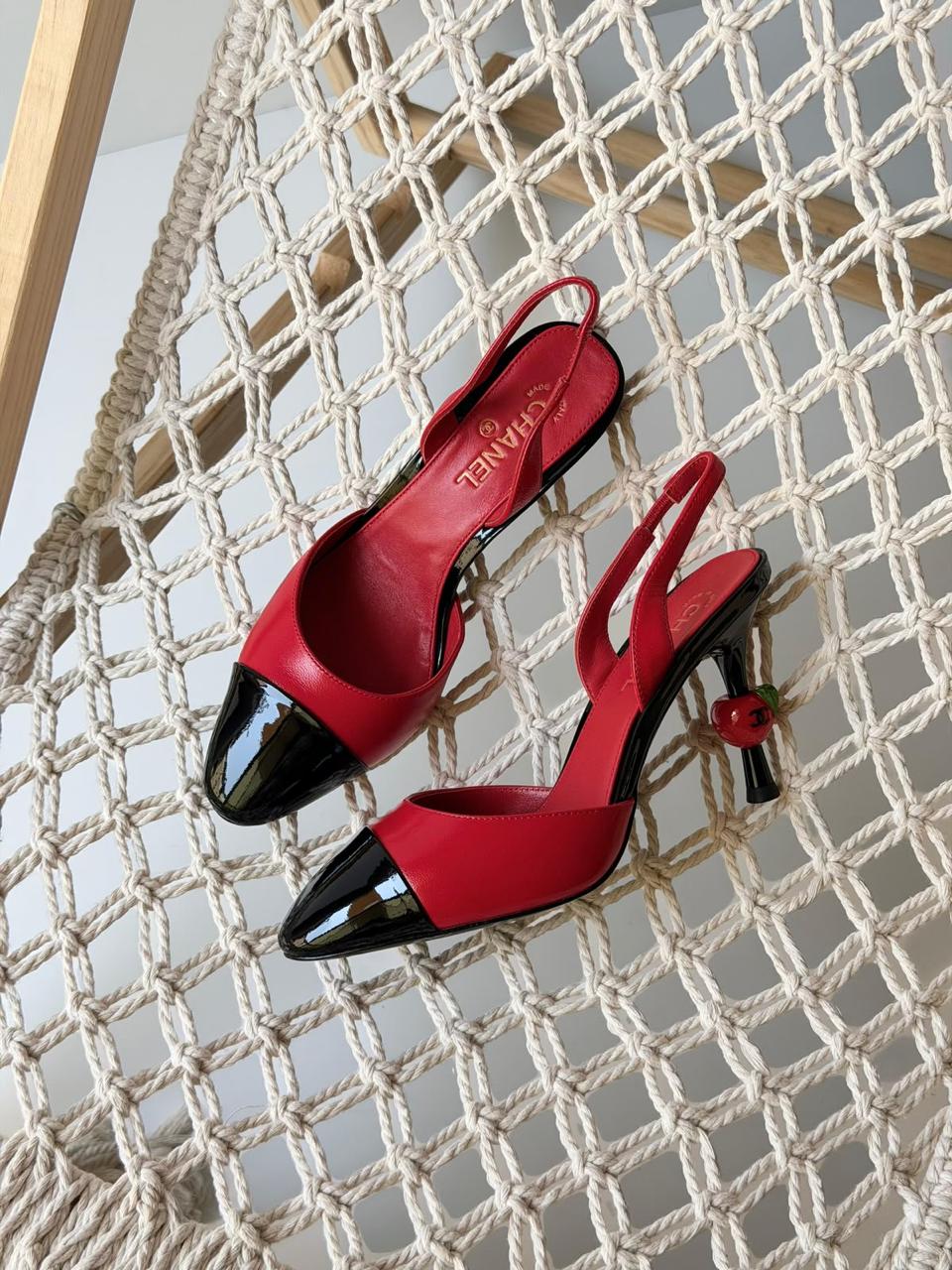 Ladies heels