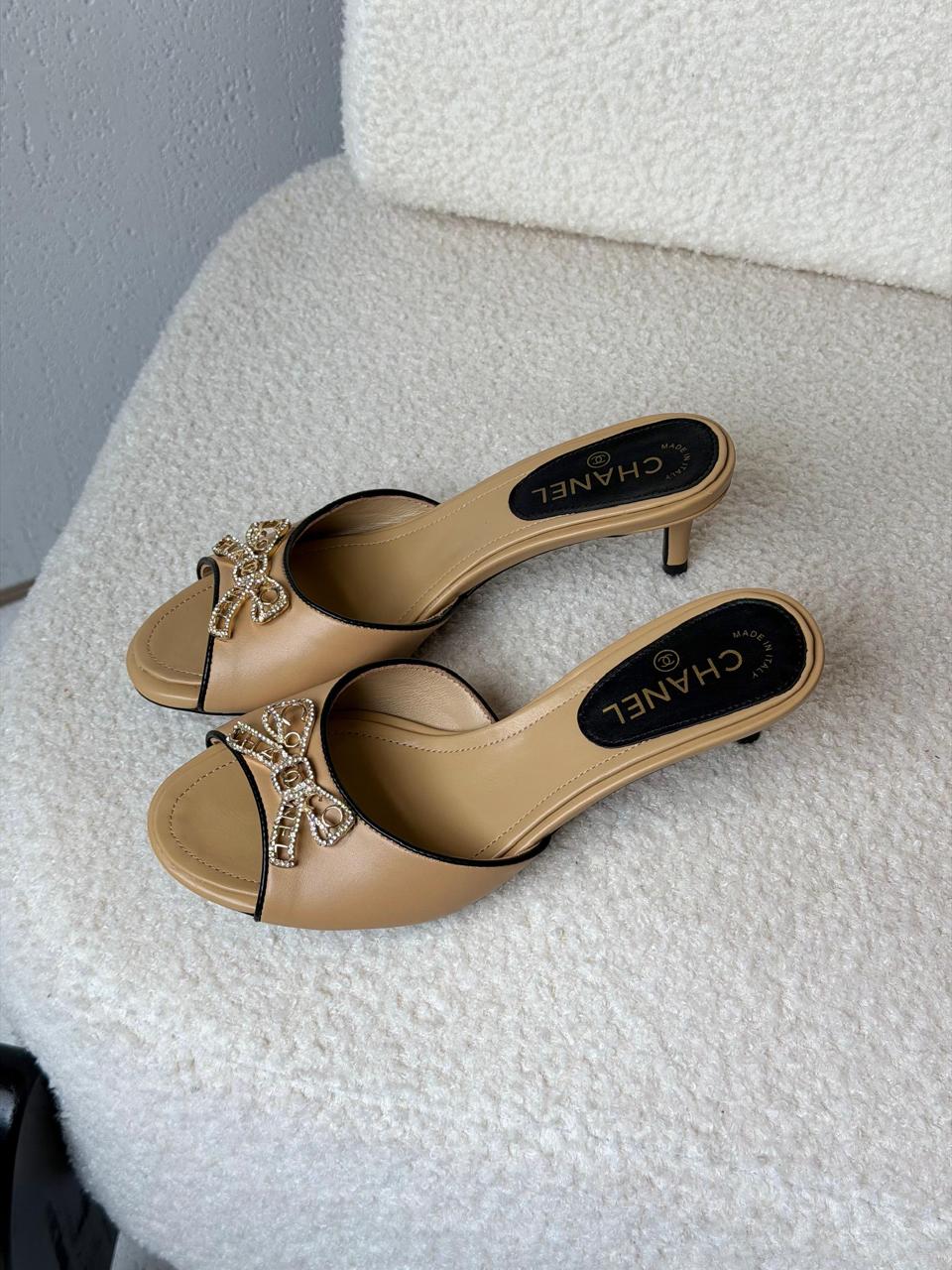 Ladies heels