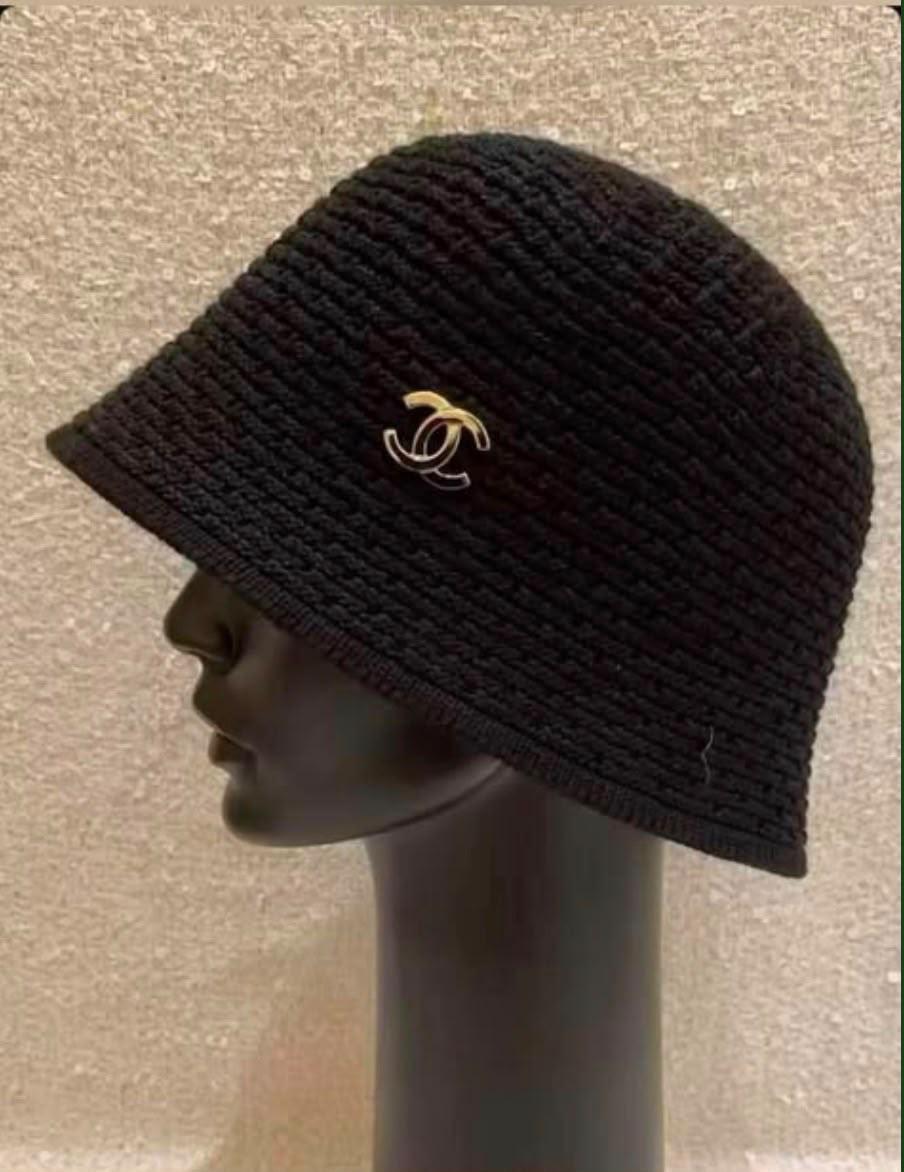 Ladies hats & caps