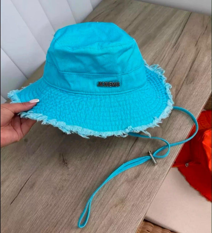 Ladies hats & caps