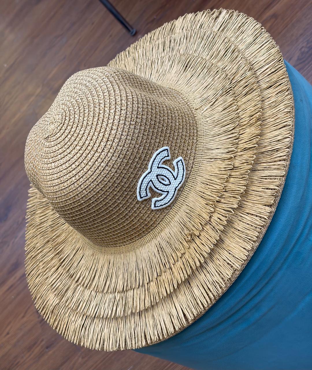 Ladies hats & caps