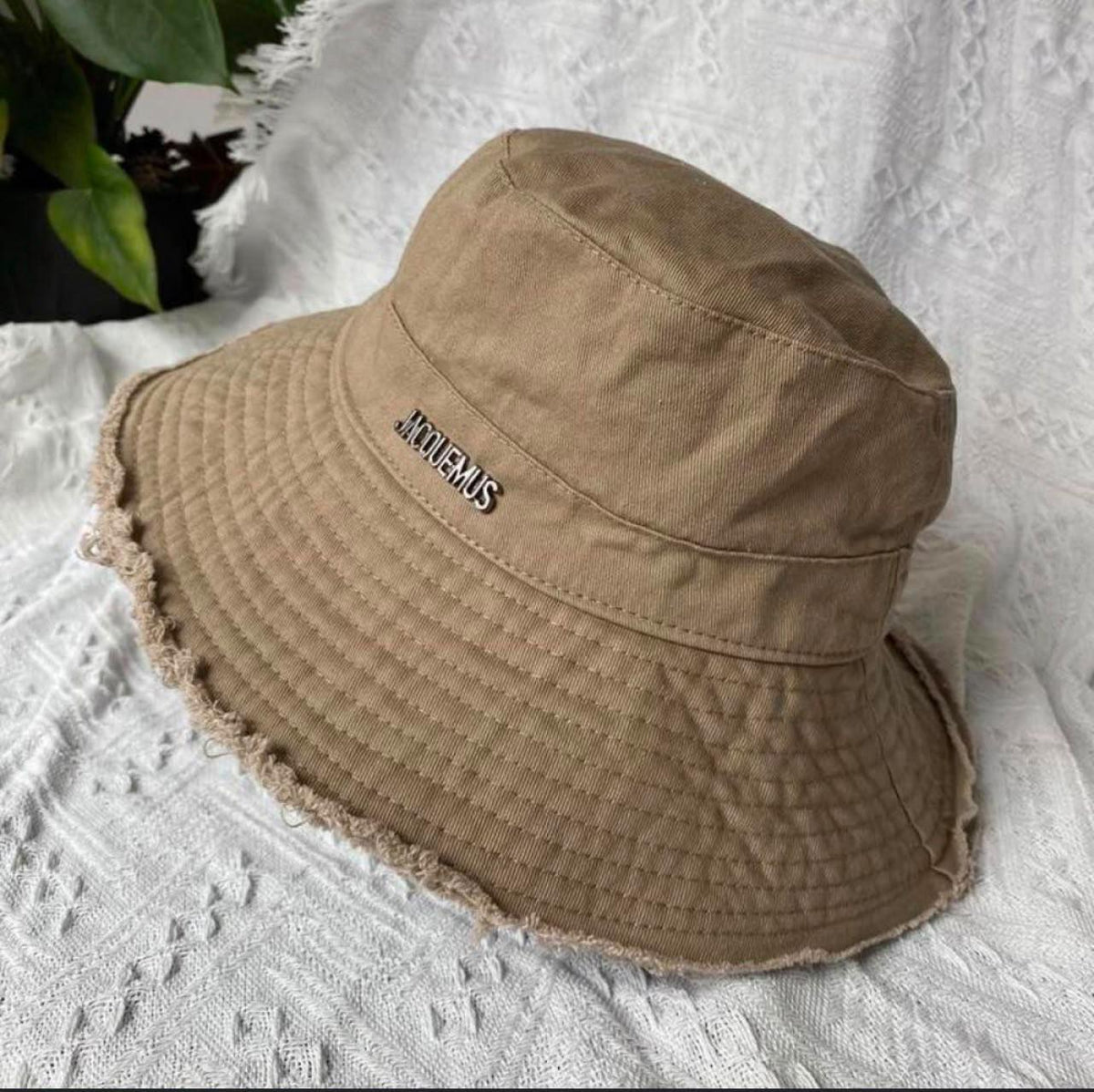 Ladies hats & caps