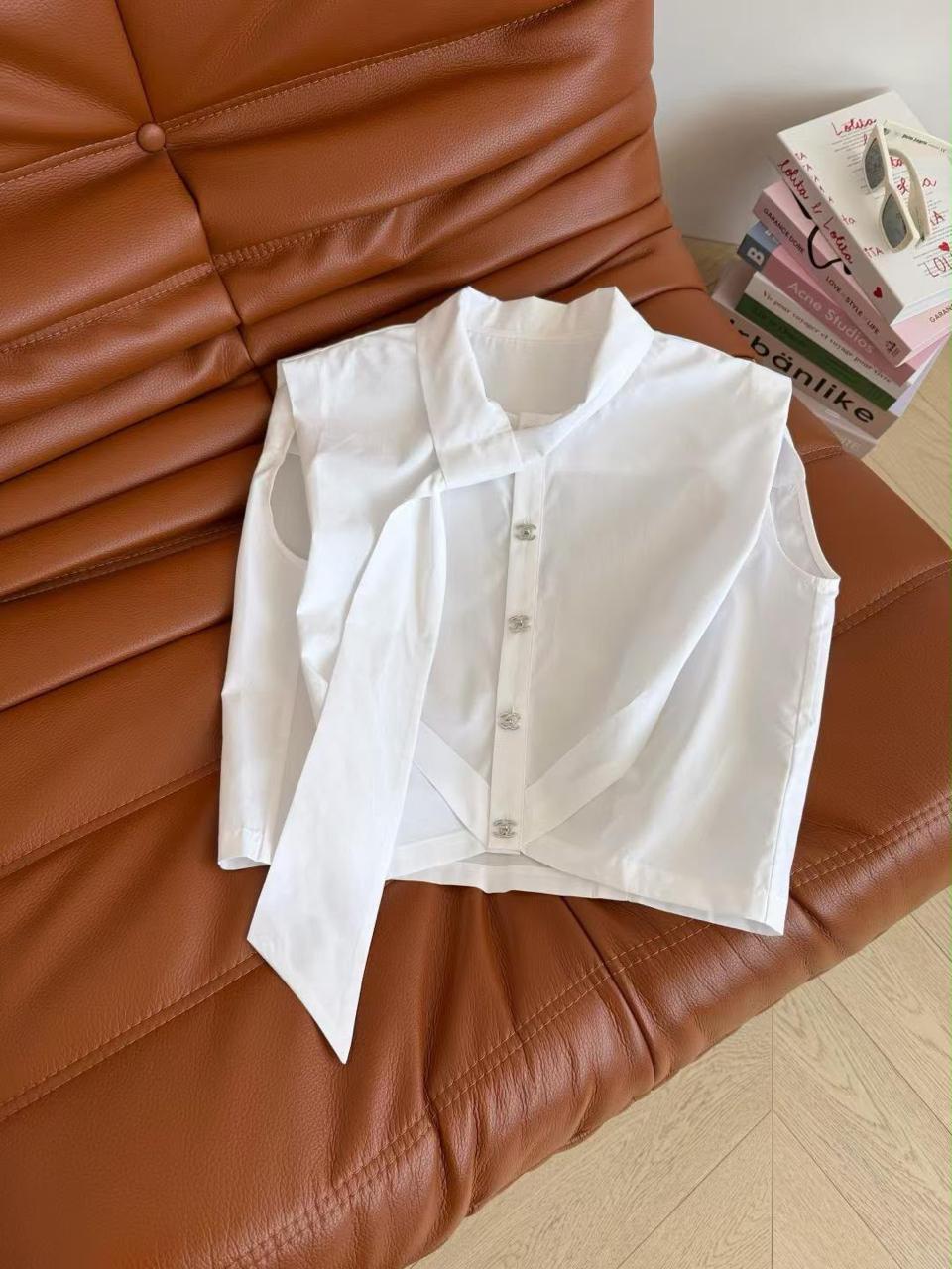 Ladies t-shirts & tops