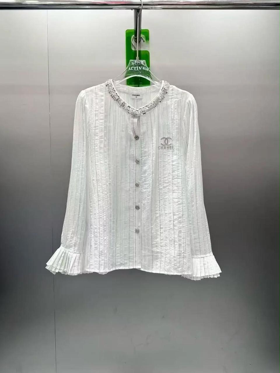 Ladies t-shirts & tops
