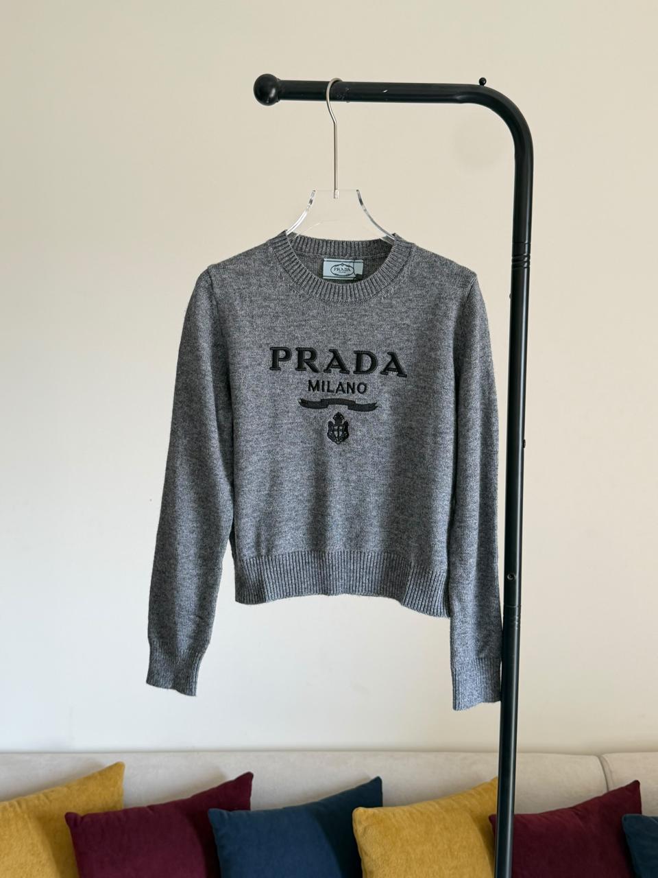 Ladies t-shirts & tops