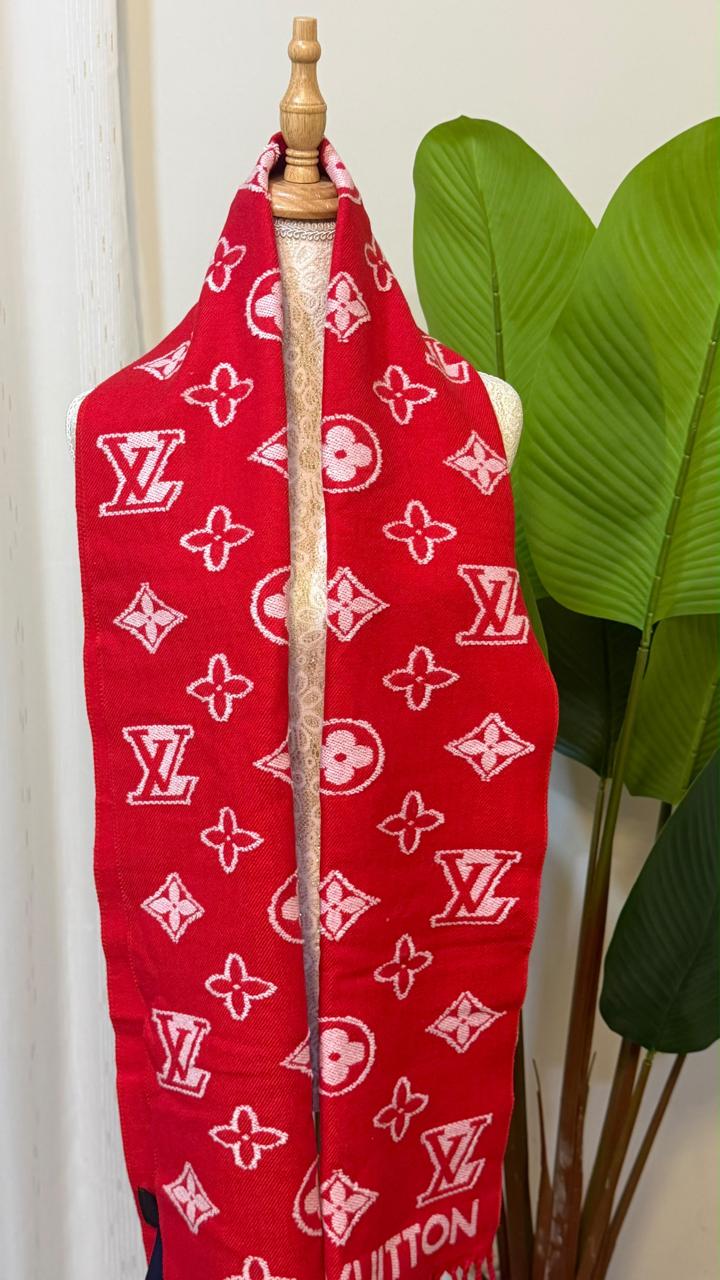 Ladies scarf